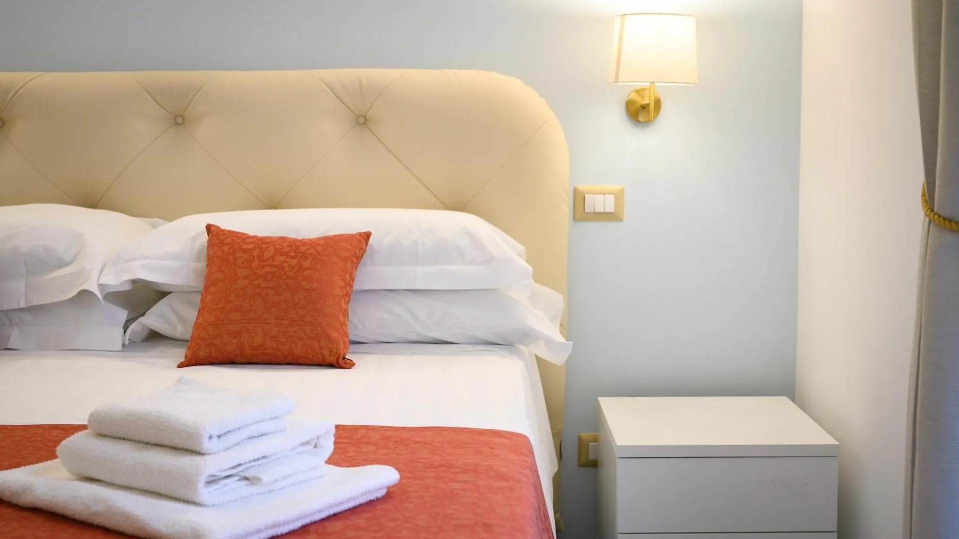 Magnoliahome Suites At The Vatican Rome