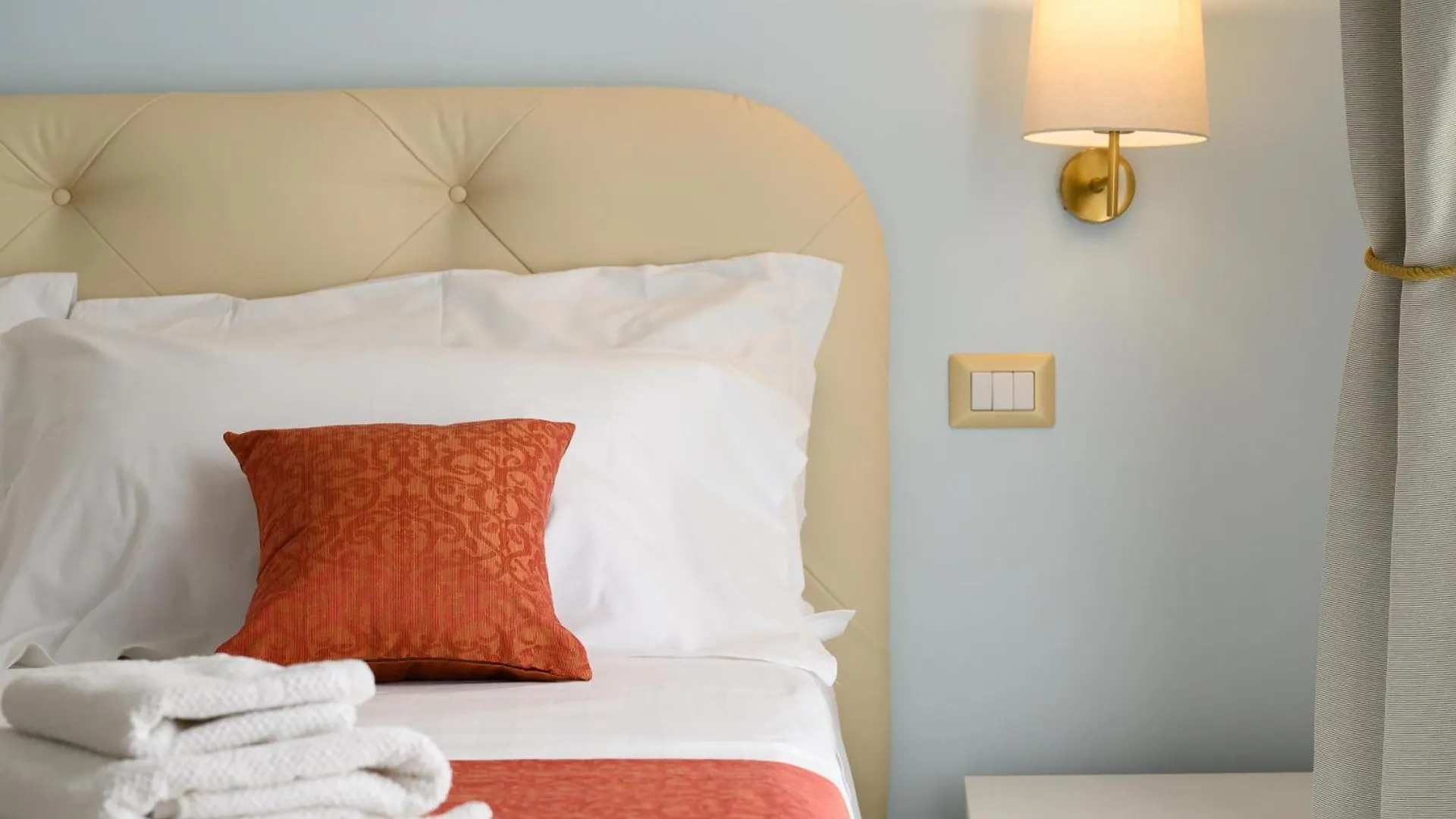 Magnoliahome Suites At The Vatican Rome 0*,  Italy